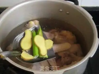 Make Chicken with mushrooms step 4