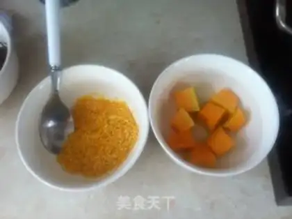 Make Pumpkin congee + seaweed step 1