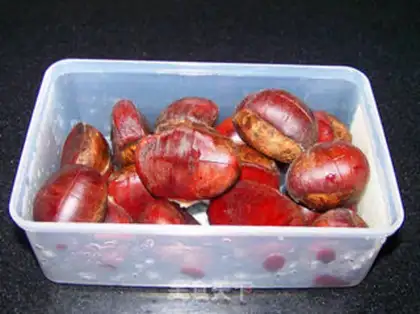 Make Tea and chestnut step 1
