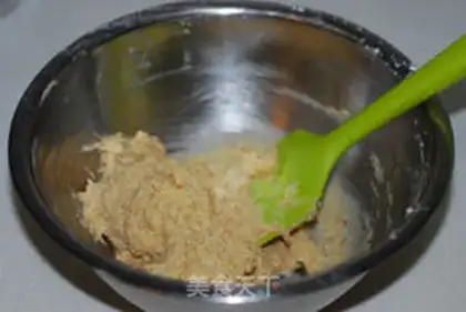 Make Apple dregs, crayons step 6