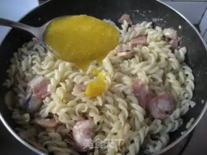 Make Butter bacon pasta step 19