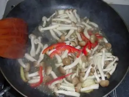 Make Pistol of mushrooms step 6