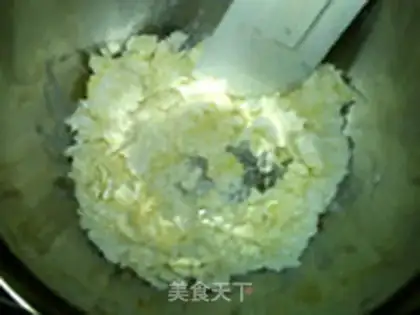 Make Egghands with noodles step 7