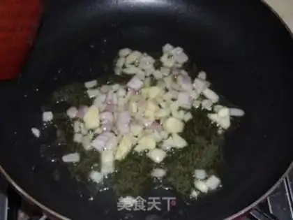 Make Like chicken rolls step 5