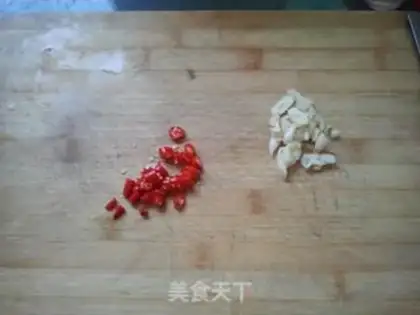 Make Garlic fragrance burns pigs