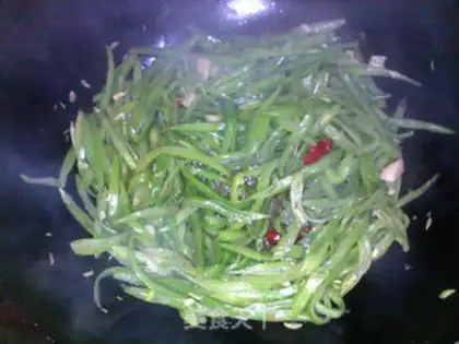 Make Spicy garlic for beans step 6