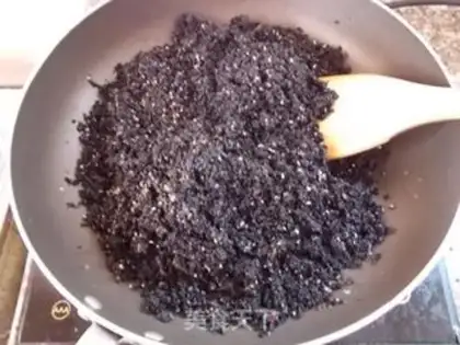 Make Black sesame peanut sugar step 4