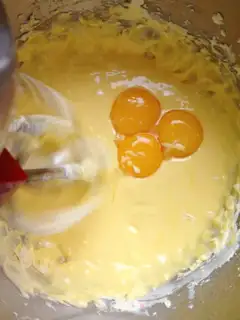 Make Boy cake step 2