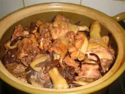 Make A chicken with a pair of mushrooms step 5