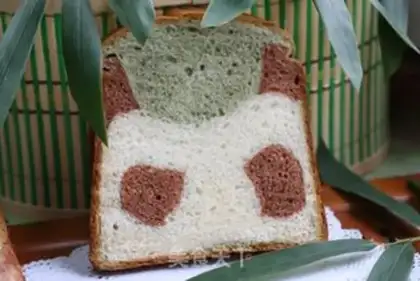 Make Panda bread step 17