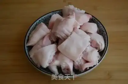 Make Rose milk pig hoof step 0
