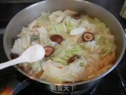 Make Pork and mushroom soup step 6