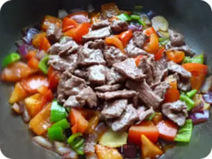 Make Tomato beef gravy step 11