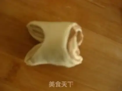Make Two pig hooves step 10