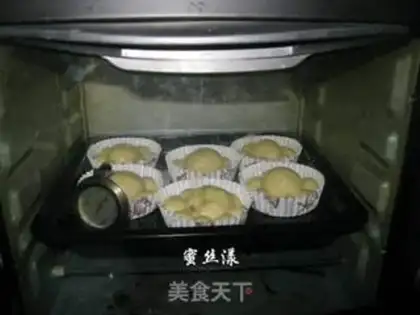 Make Lion bread step 6