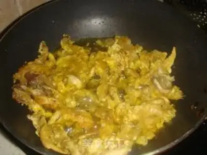 Make Five fragrances of fried mushrooms step 3