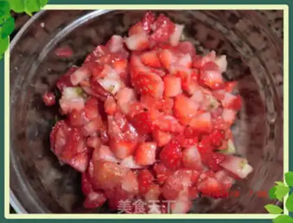 Make Strawberry walnut pie step 6