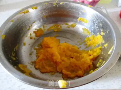 Make Pumpkin twat cake step 2