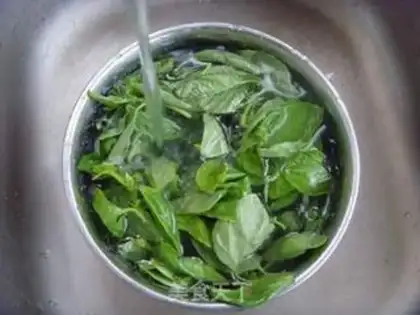 Make Italian green sauce step 0