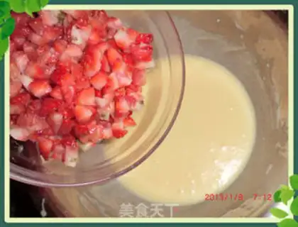 Make Strawberry walnut pie step 14