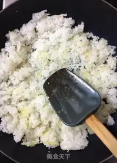 Make Garlic fried rice step 9