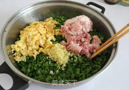 Make Porridge egg and pork cake step 5