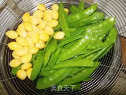 Make White fruit, Dutch beans step 5
