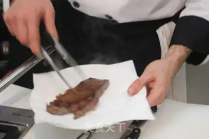 Make Fried black pepper steak step 6