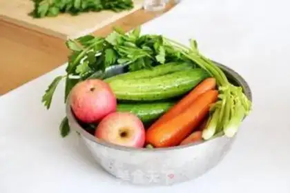 Make Healthy fruit and vegetable juice step 0