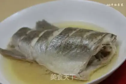 Make Onions of sea bass step 5