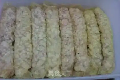 Make Turn on the south chicken roll step 7