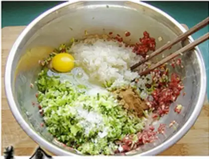 Make radish pork powdered fried balls step 9