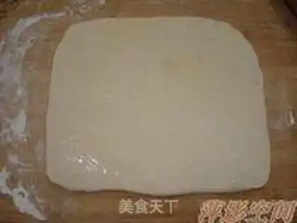 Make Onion ham and sausage rolls step 5