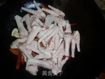 Make Hot chicken feet step 4