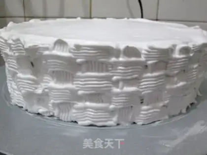 Make Strawberry birthday cake step 18