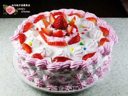 Make Strawberry birthday cake step 20