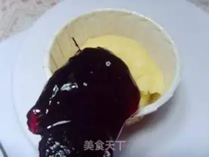Make Blueberry sauce cake step 6