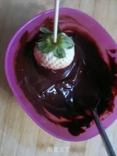 Make Strawberry lollipop step 6