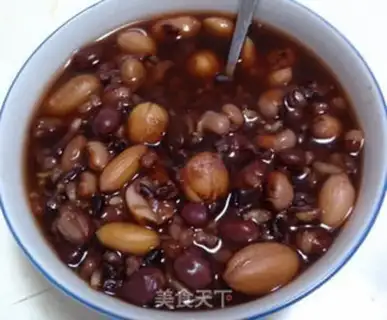 Make Porridge for eight red beans step 3