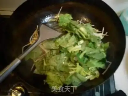 Make Green bean sprouts and soy sauce step 3