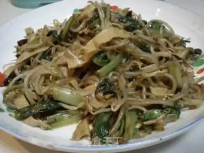 Make Green bean sprouts and soy sauce step 5