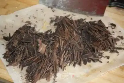 Make Chocolate Christmas house step 0
