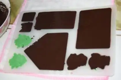 Make Chocolate Christmas house step 5