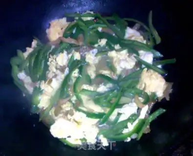 Make Green peppers for cheese and fried eggs step 7