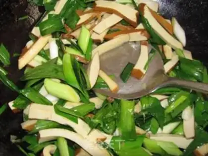 Make Garlic dry step 6