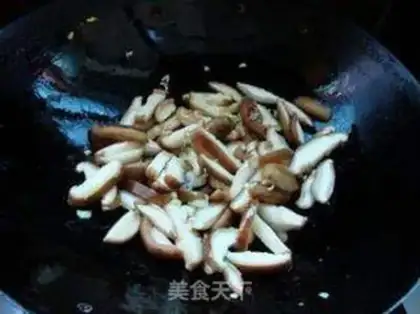 Make Shroom fried eggs step 5