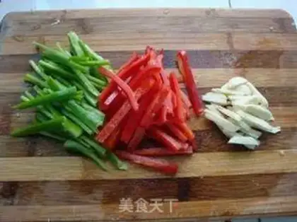 Make Twin peppers for tea and mushrooms step 1