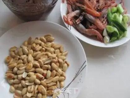 Make Peanut Arctic shrimp step 2