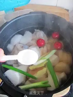 Make ♪ ♪ The radish broth ♪ step 7