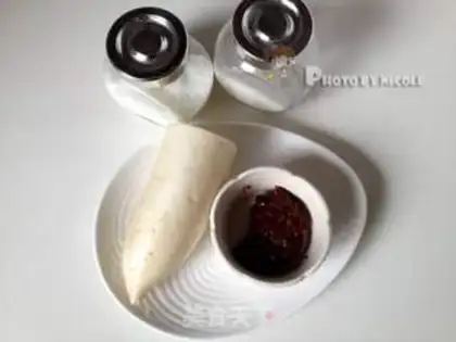 Make Spicy radish step 0